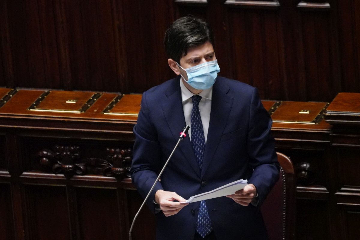 Covid, un fondo da 15 milioni per le famiglie dei sanitari morti