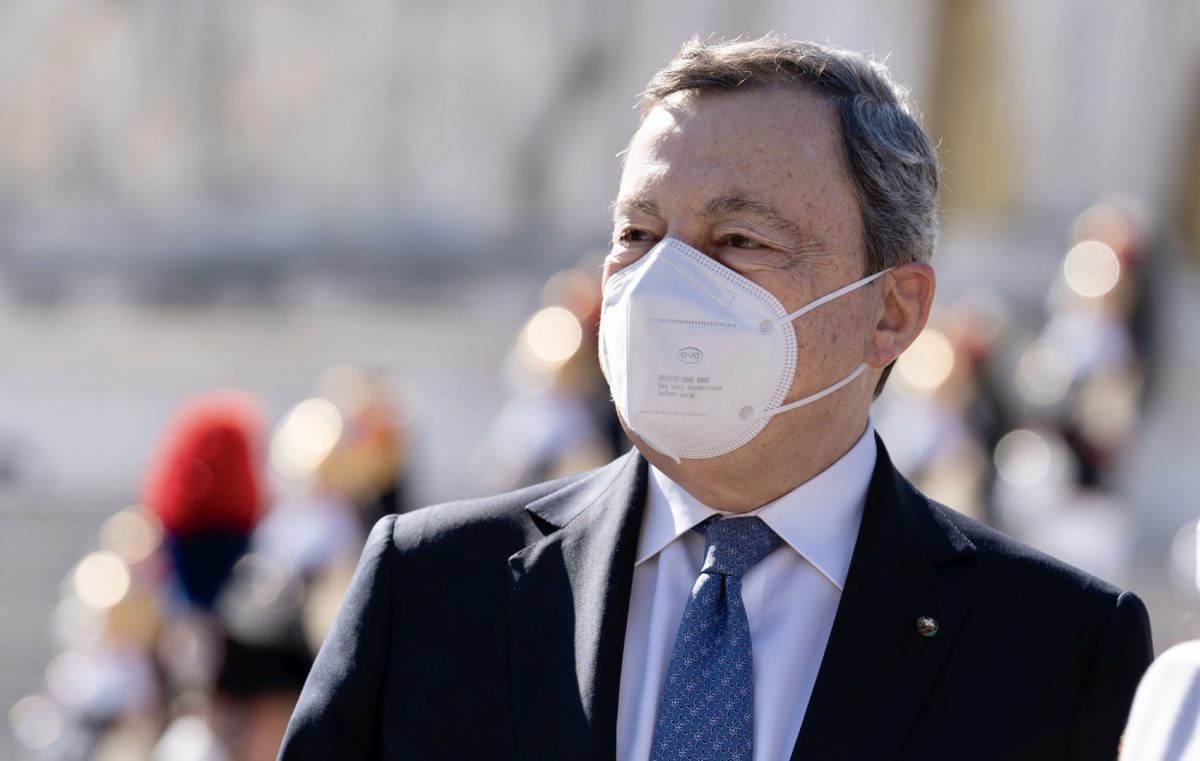 Ucraina, Draghi a Zelensky “Daremo assistenza per la difesa”