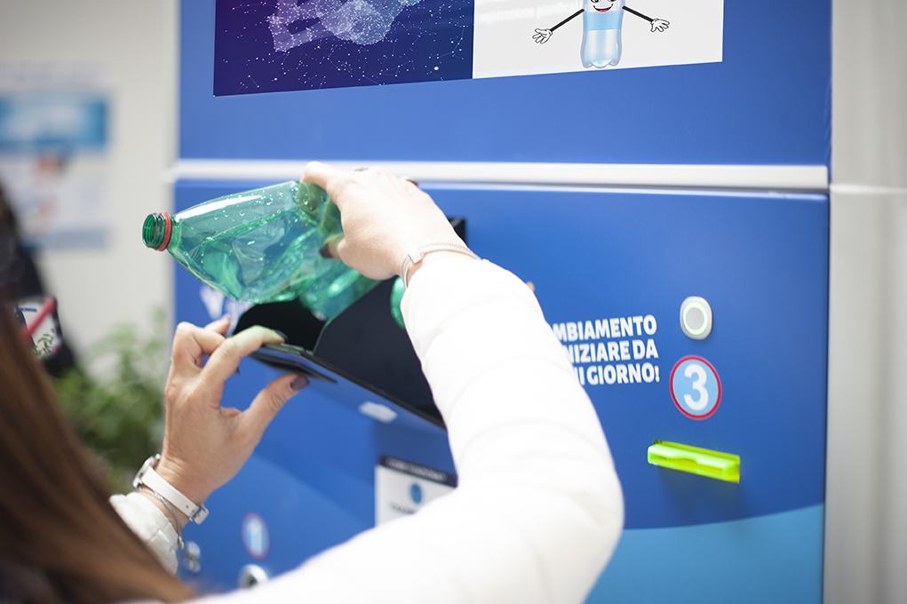 Marsala: il Comune vuole acquistare eco-compattatori mangiaplastica