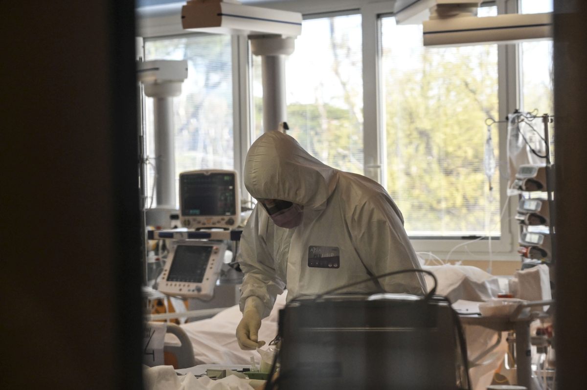 Covid, 41.500 nuovi casi e 185 decessi in 24 ore