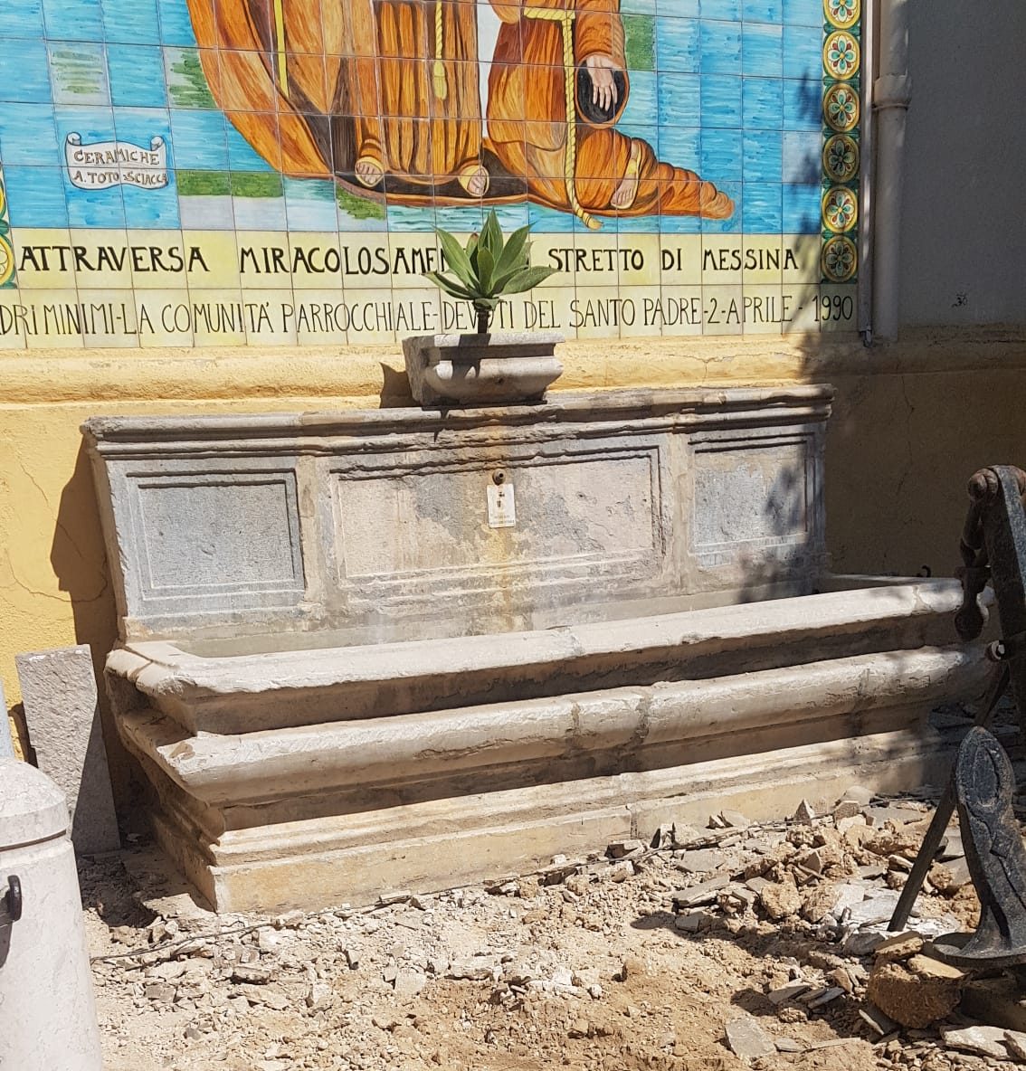 Marsala: si sistema il piazzale della Chiesa San Francesco di Paola
