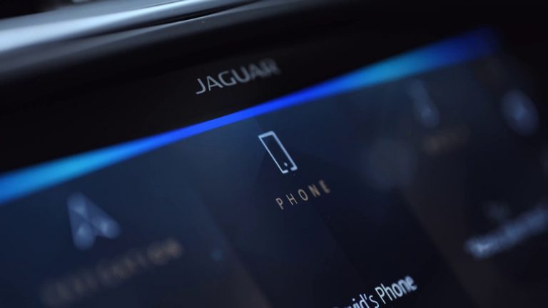 Jaguar Land Rover introduce Alexa su tutta la gamma
