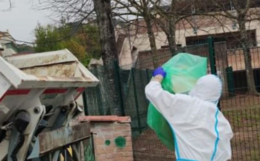 Rifiuti Covid, sospesa da lunedì la raccolta straordinaria