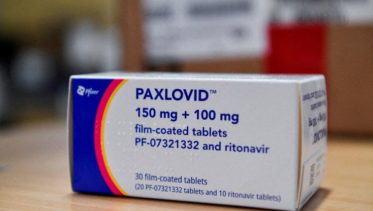 Covid, l’antivirale Paxlovid disponibile gratis in farmacia su ricetta del medico
