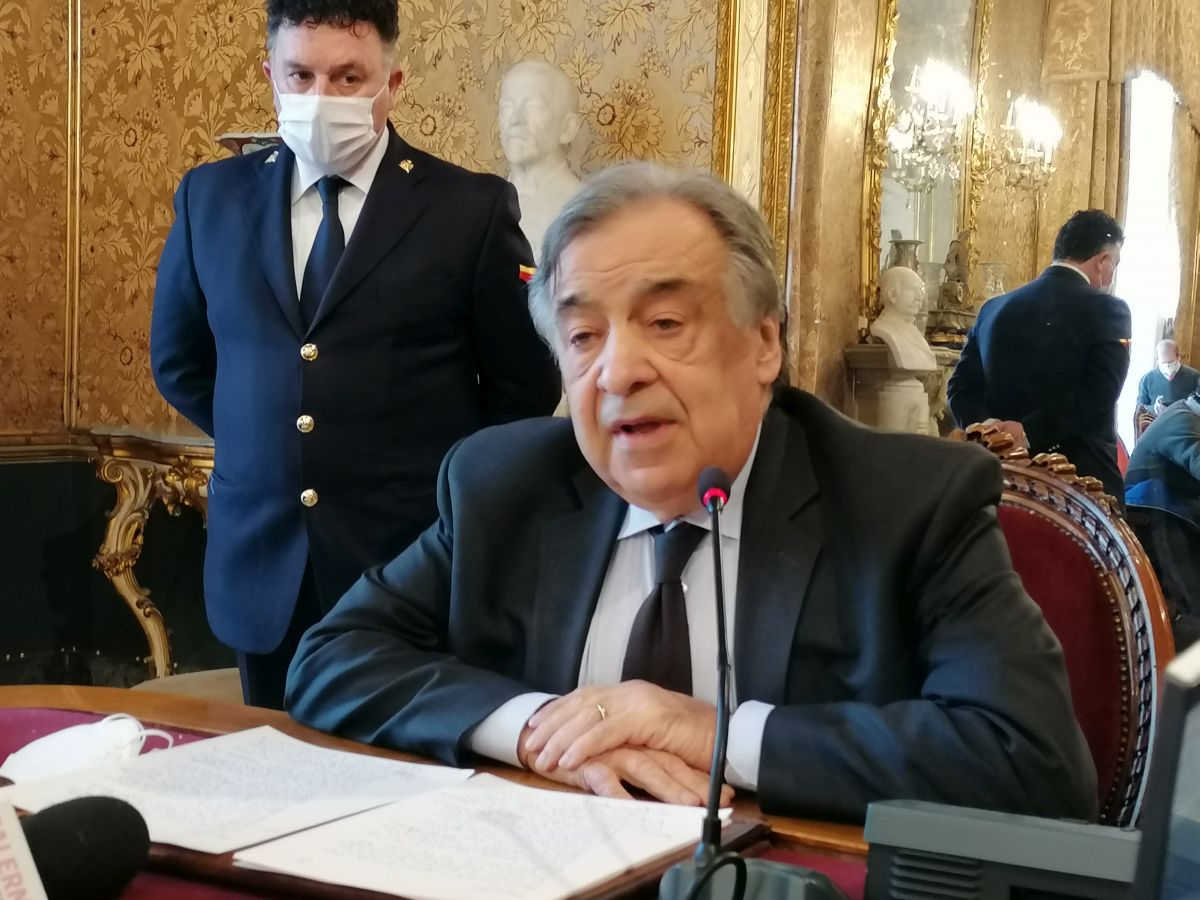 Palermo, Sindaco “Riequilibrio andrà avanti, dovere evitare disseSTO”