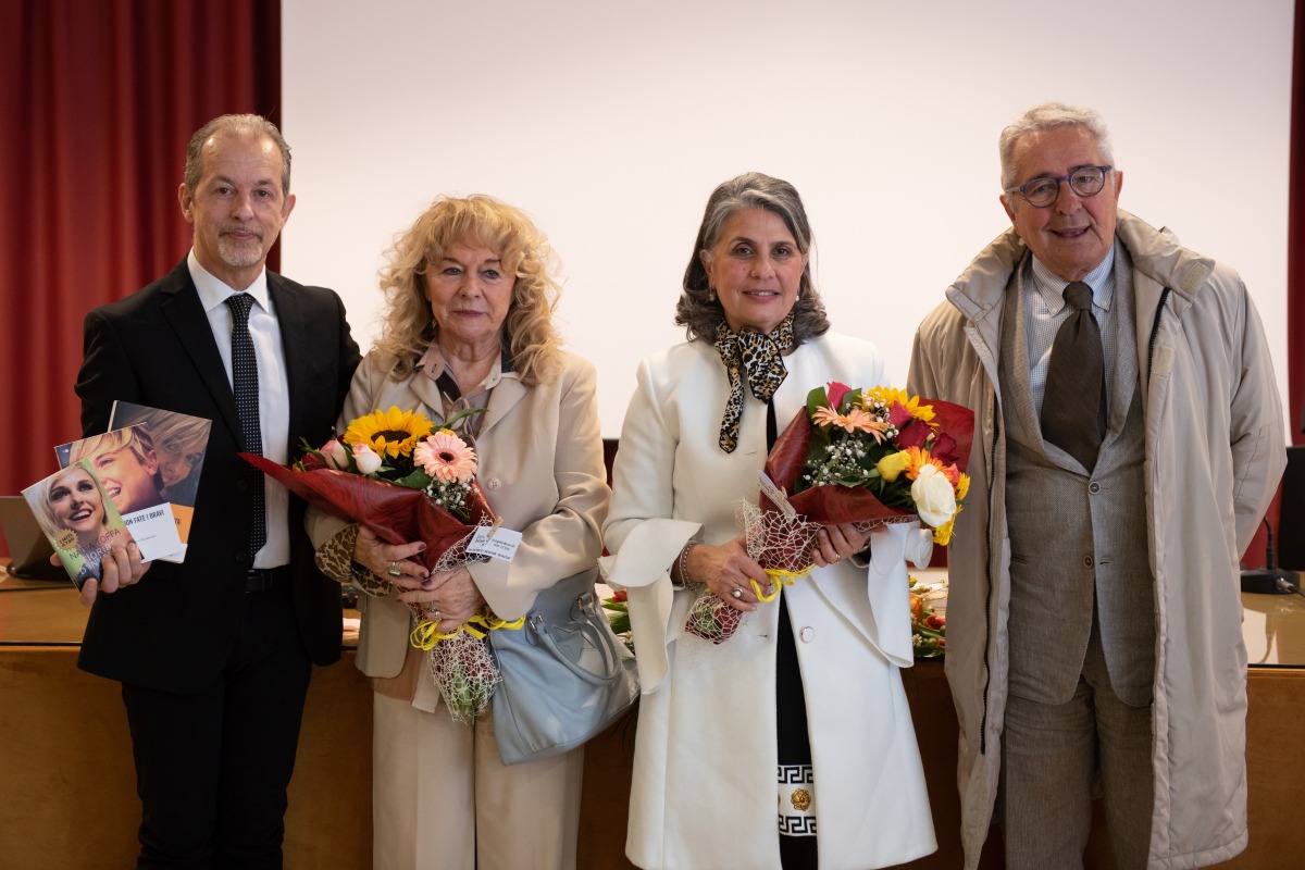 Premio l’Anfora di Callipe: i genitori di Nadia Toffa incontrano gli alunni trapanesi