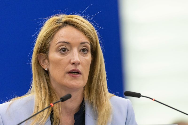 Ucraina, Metsola “Continueremo con le sanzioni e gli aiuti”