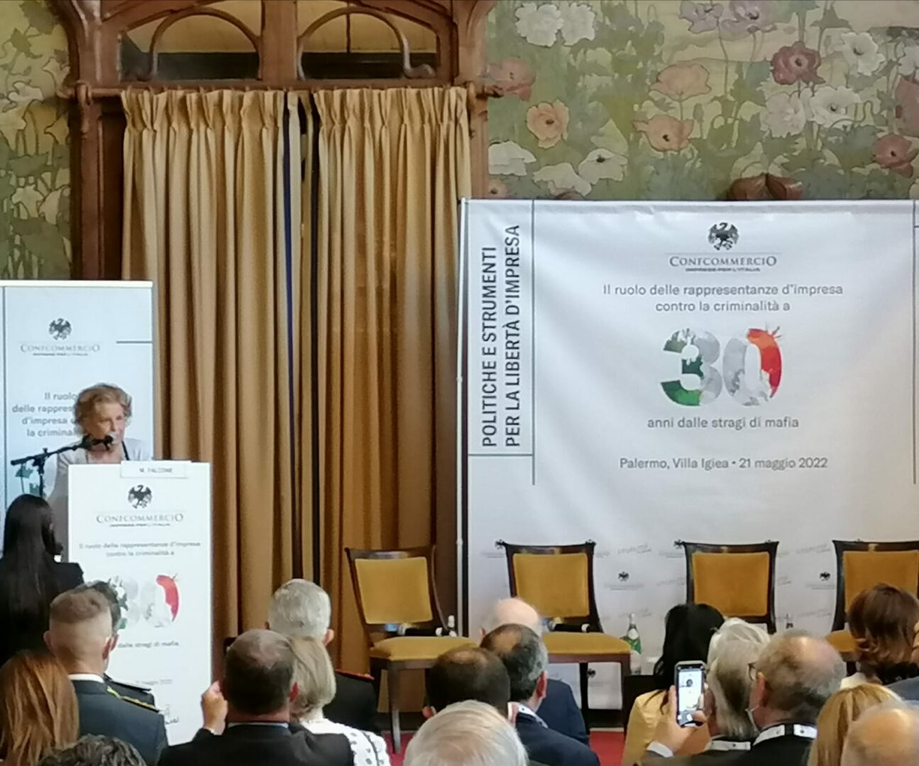 Confcommercio, a rischio 200mila posti di lavoro causa illegalità