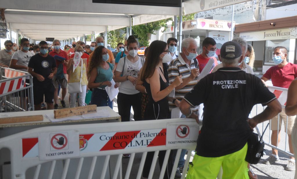 Covid, 19.666 i nuovi positivi, 105 le persone decedute