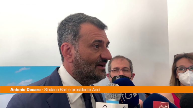 Decaro “Sindaci preoccupati, serve stabilità di Governo”