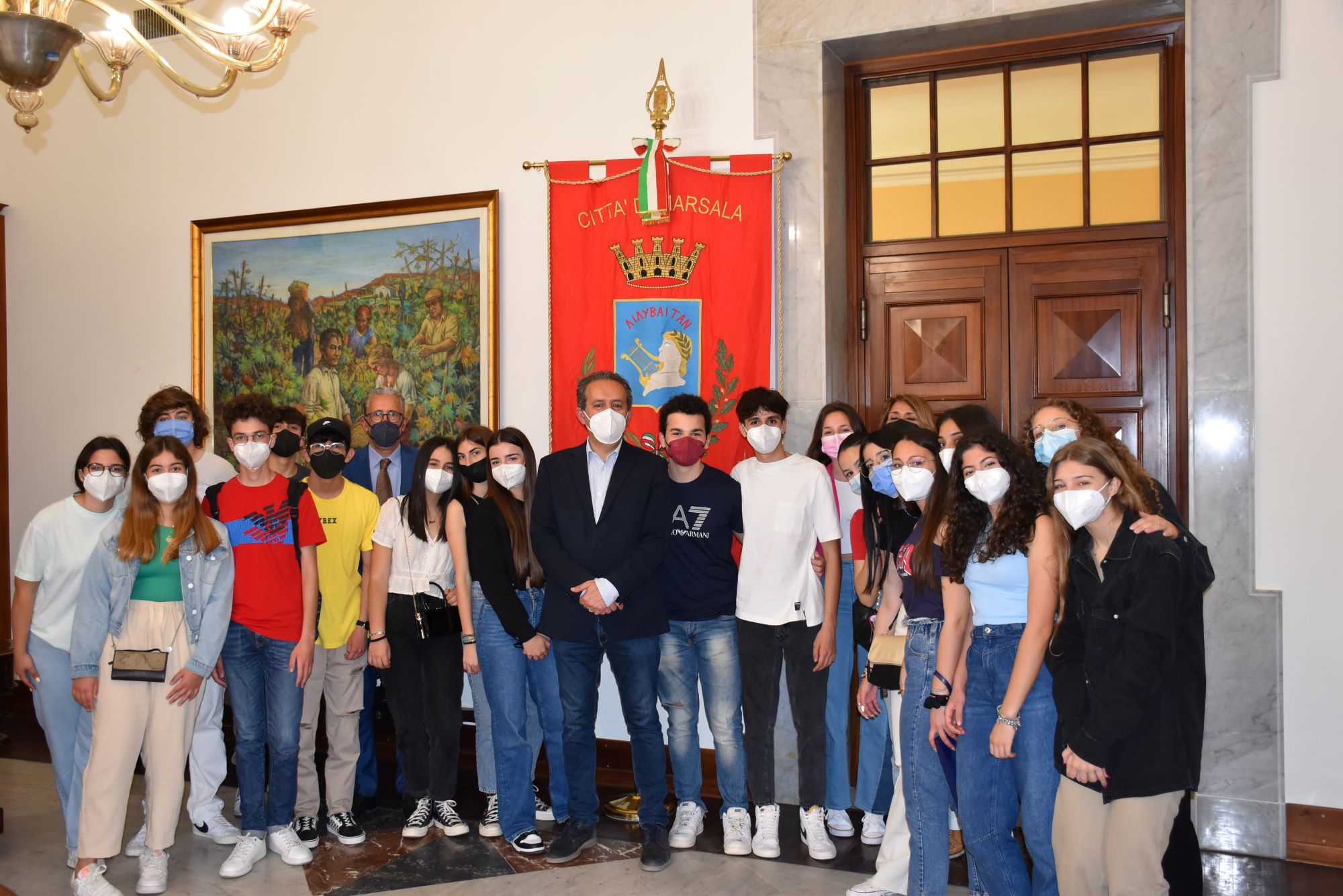 Scolaresche del Ruggieri e della Mazzini in visita al Comune di Marsala