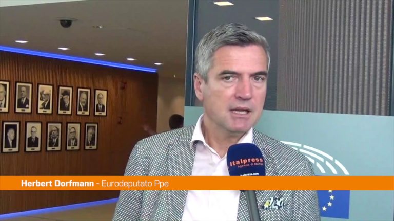 Ue, Dorfmann “Abolire il diritto di veto su alcuni temi”