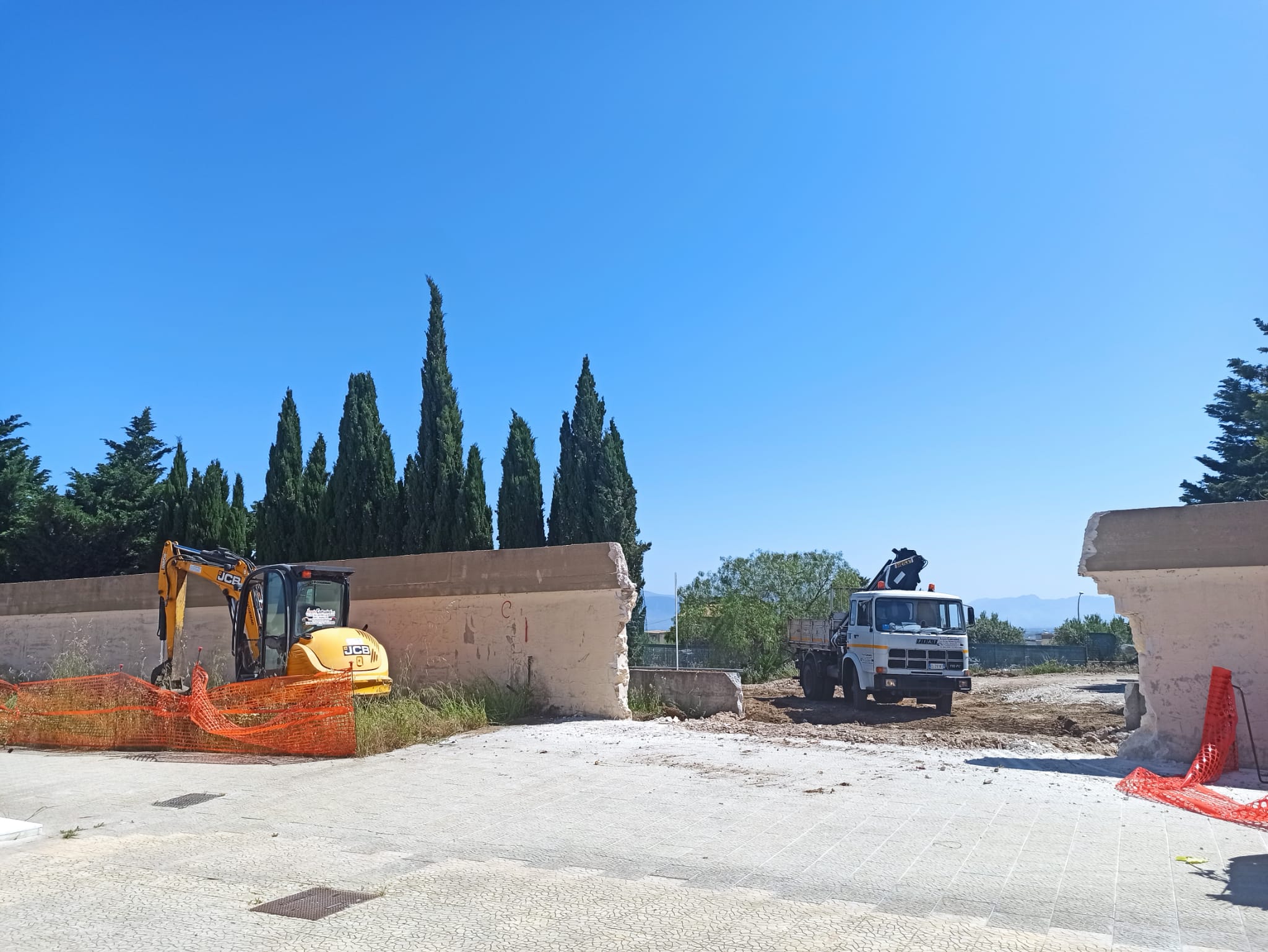 Alcamo: iniziati i lavori di riqualificazione dei cimiteri