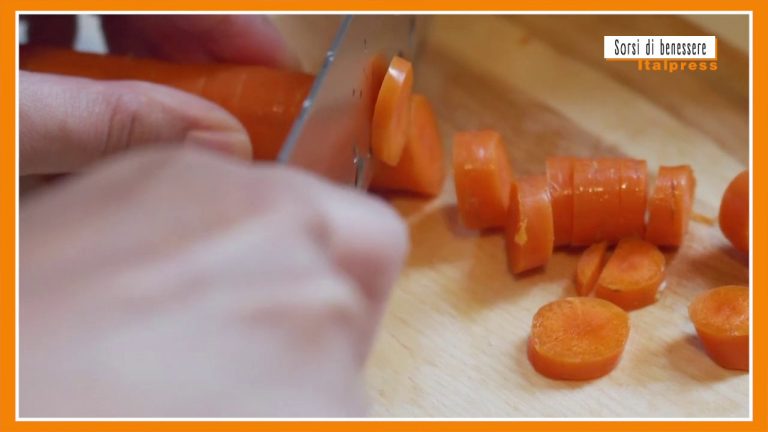 Sorsi di benessere – Mela e carota per un succo alleato della pelle
