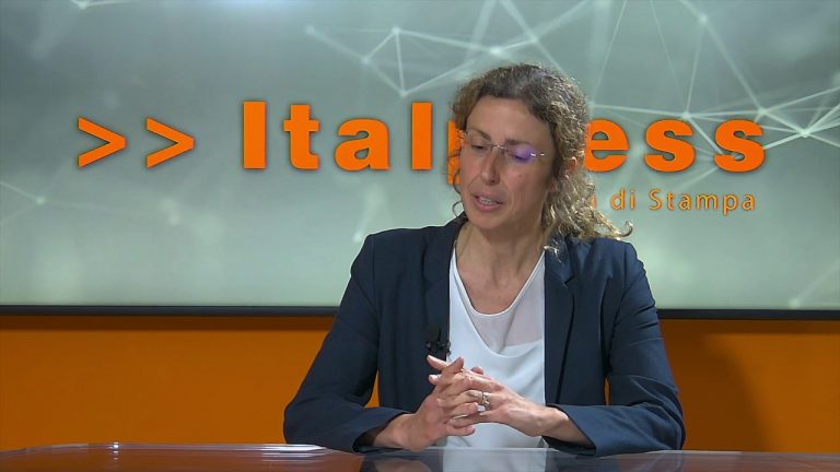La tecnologia in campo contro le falsificazioni dei titoli di studio