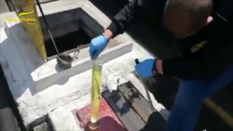 Contrabbando di carburanti ad Ardea, sequestri per 4 milioni