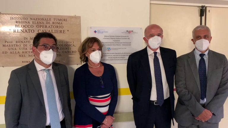 Donato un nuovo microscopio operatorio al Regina Elena di Roma