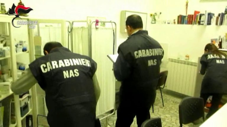 Casa di riposo abusiva, 5 arresti a Reggio Calabria