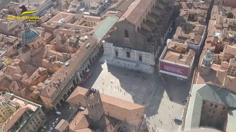 ‘Ndrangheta, Gdf Bologna sequestra beni per 4 milioni