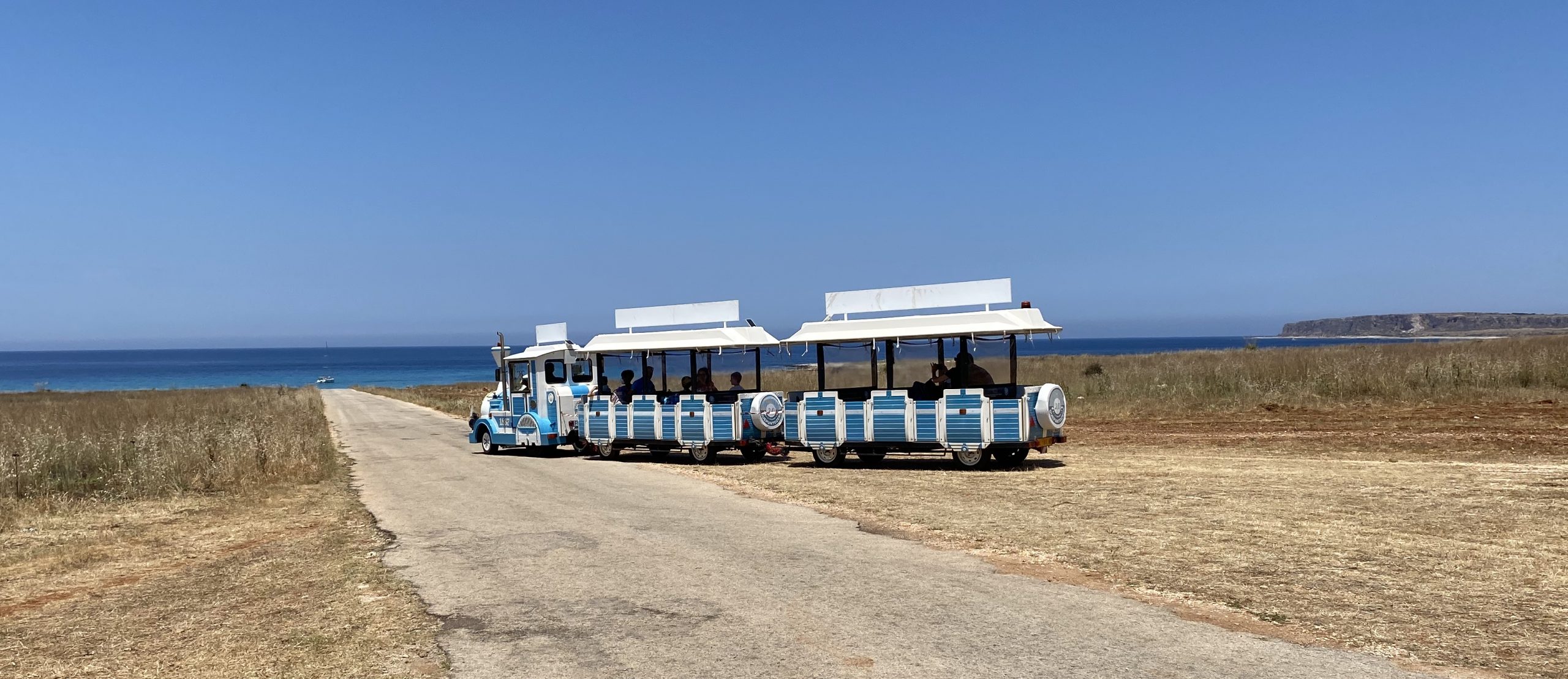 San Vito: torna il trenino turistico a Baia Santa Margherita