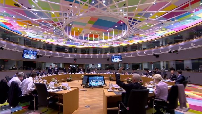 Via libera alla candidatura Ue per Ucraina e Moldavia
