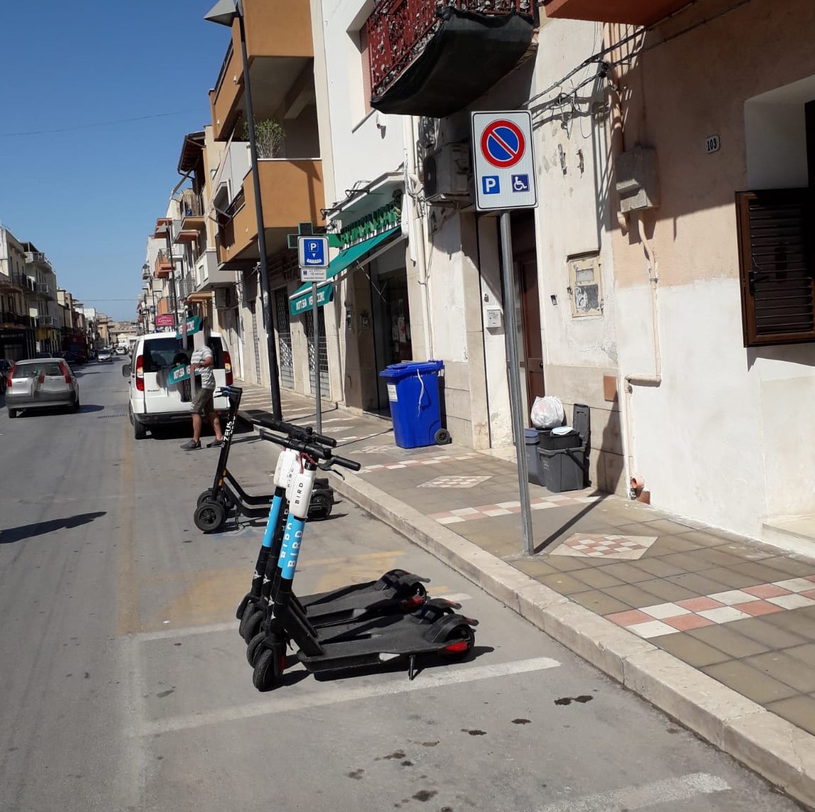 Mazara: lotta all’abusivismo commerciale, sequestrati 700 chili di ciliegie