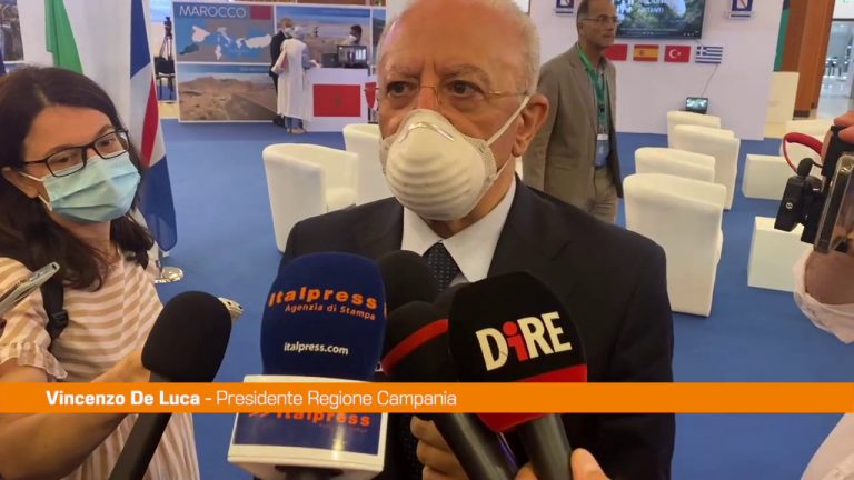 Campania, De Luca “Impianti di compostaggio per il ciclo dei rifiuti”