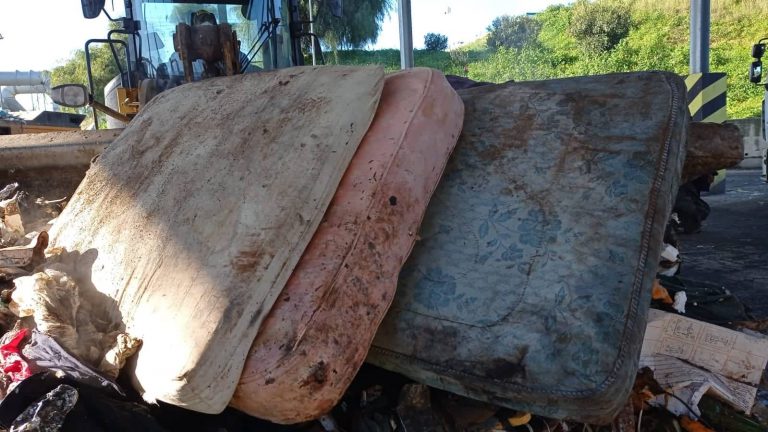 Spazzatura, a Campobello si rischia un’emergenza igenico-sanitaria