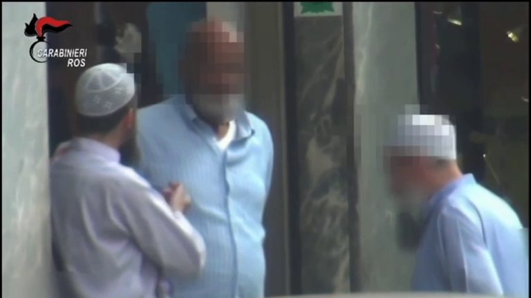 Inviava all’estero soldi per jihad, arrestato 52enne bosniaco