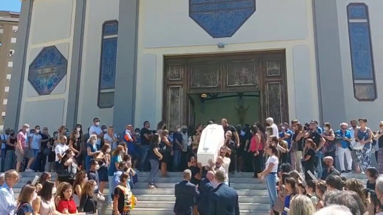 A Palermo l’addio ad Andrea, il bimbo morto a Sharm