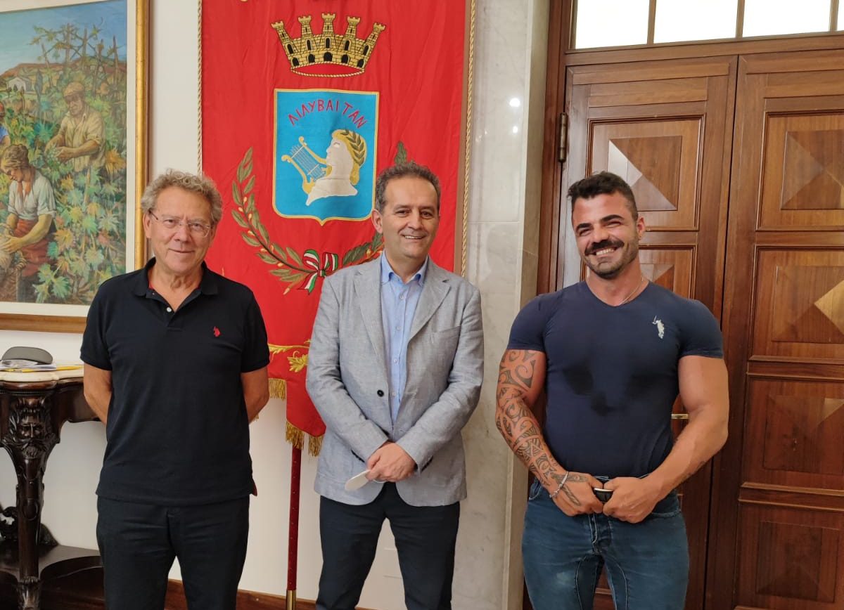 Ricevuto al Comune di Marsala Lorenzo Chiovaro, terzo ai Campionati di bodybuilding