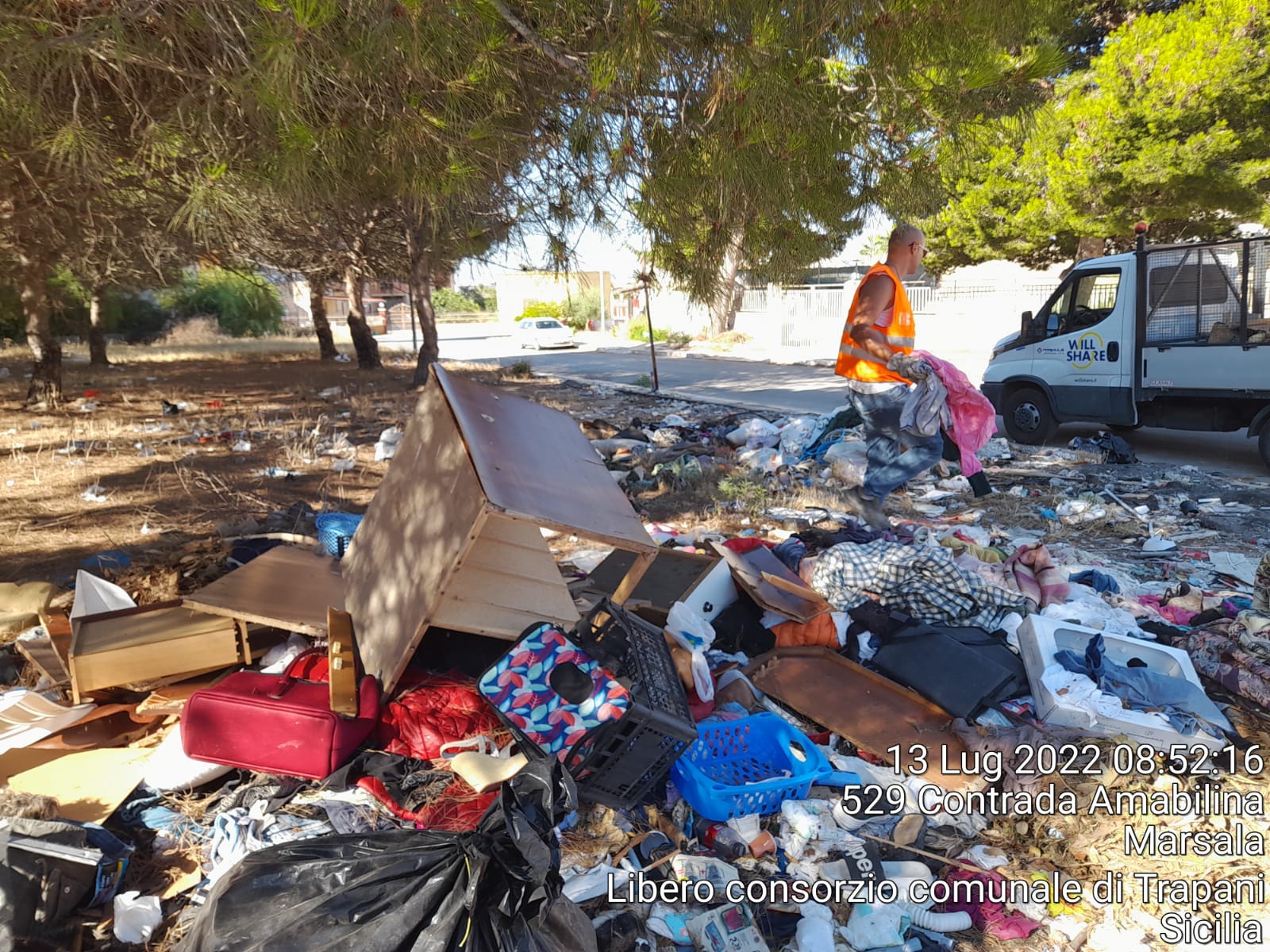 Marsala: in corso una pulizia delle discariche di rifiuti ad Amabilina