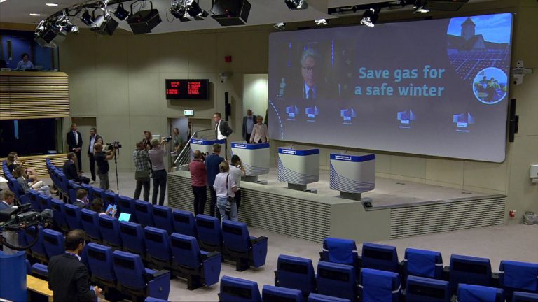 Gas, un piano europeo per ridurre i consumi del 15%