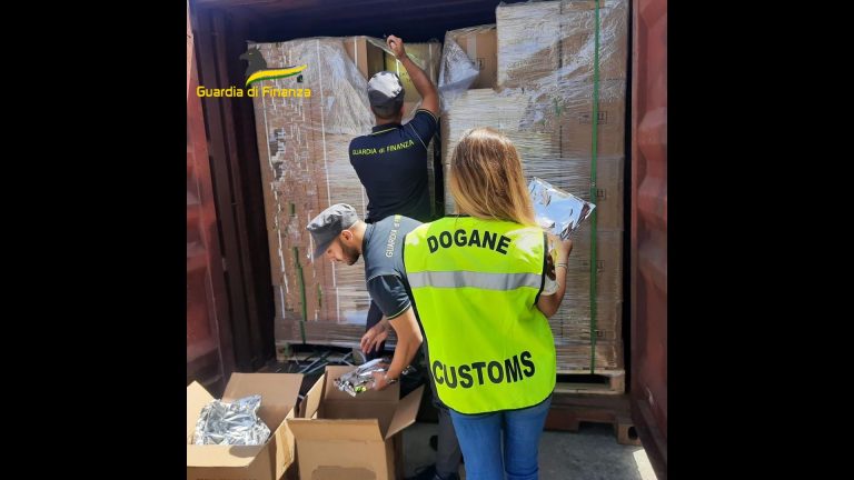Fertilizzanti non conformi alla legge sequestrati, arrivavano dall’India alla Sicilia
