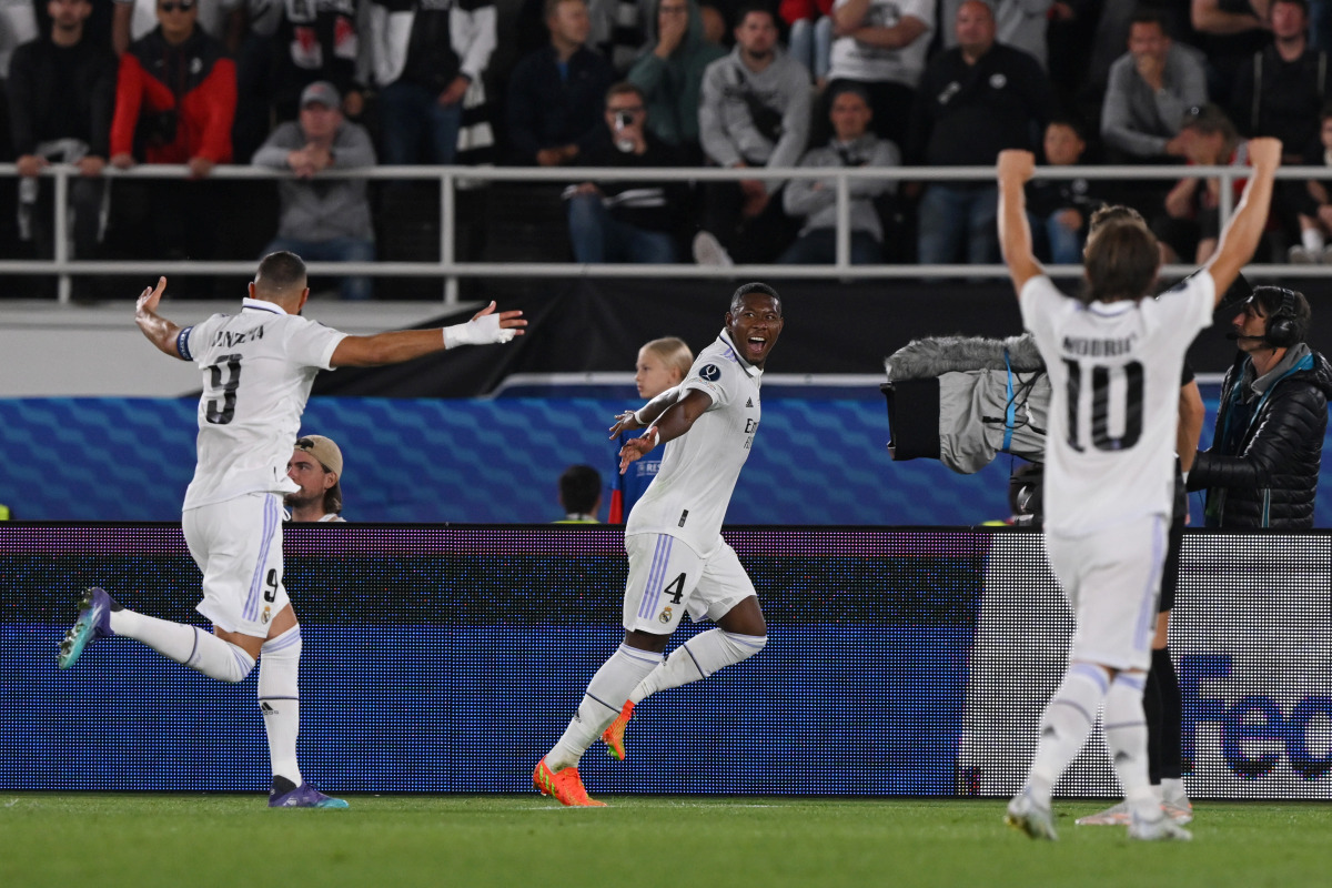 Real-Eintracht 2-0, Supercoppa Europea ai blancos