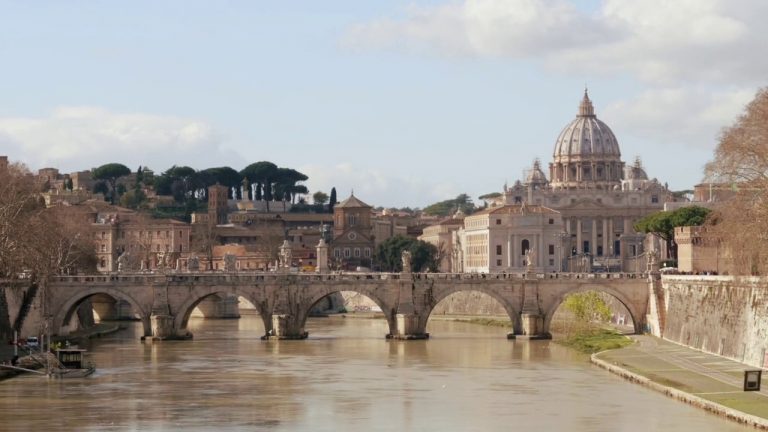 Il caldo non concede tregua, Italia da bollino rosso