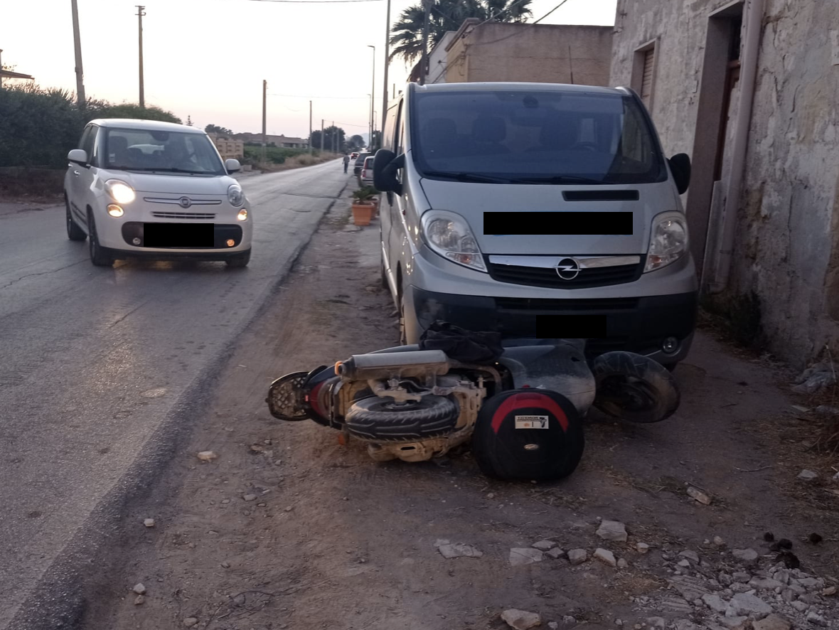Fine settimana di incidenti a Marsala: scooter contro furgoncino a San Leonardo