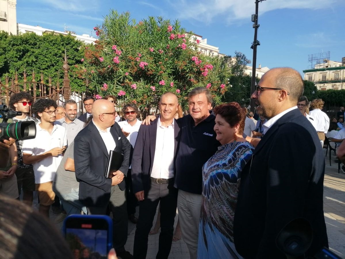 Regionali, Calenda apre la campagna elettorale di Armao in Sicilia “Serve capacità di amministrare”