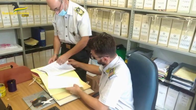 Lavoro irregolare nel milanese, 22 indagati