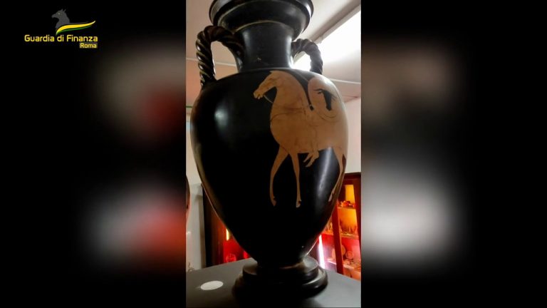 Scoperto a Ostia un “museo occulto” di reperti archeologici