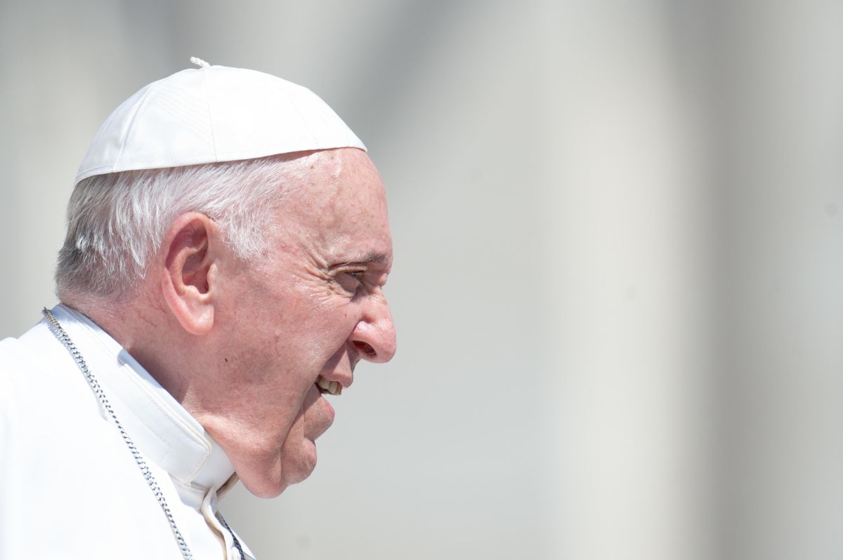 Papa: “Il futuro si costruisce insieme a migranti, rifugiati e sfollati”