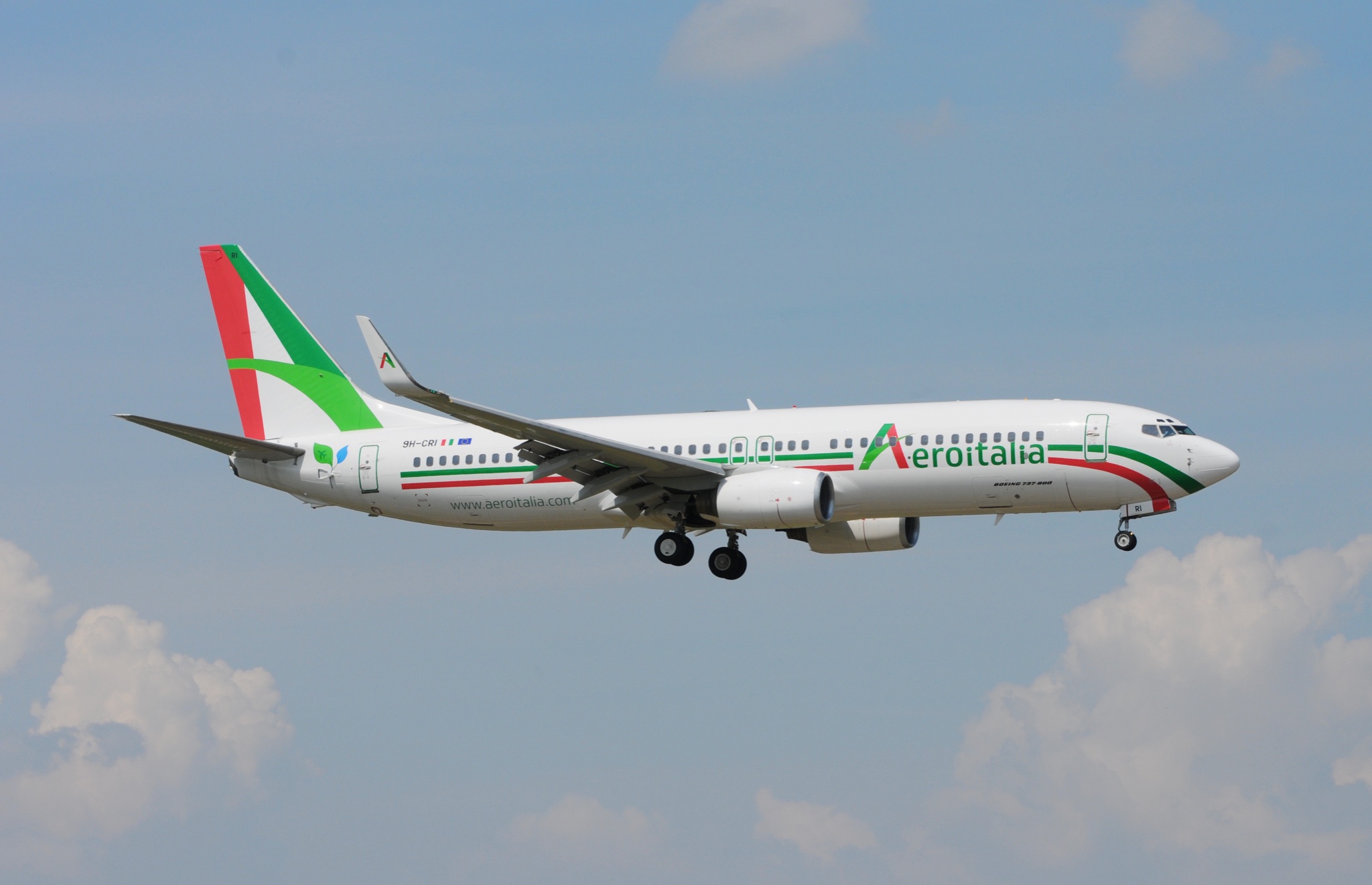 Lo scalo di Forlì rescinde contratto con Aeroitalia: doveva essere una soluzione al caro-voli in Sicilia