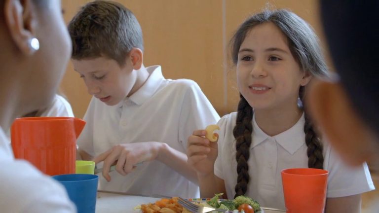L’educazione alimentare comincia dalla scuola 