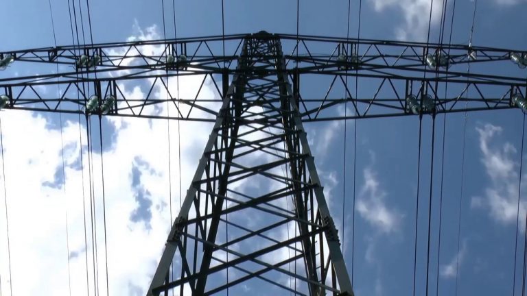 Bollette, nel 2022 per luce e gas rincari per 82,6 miliardi