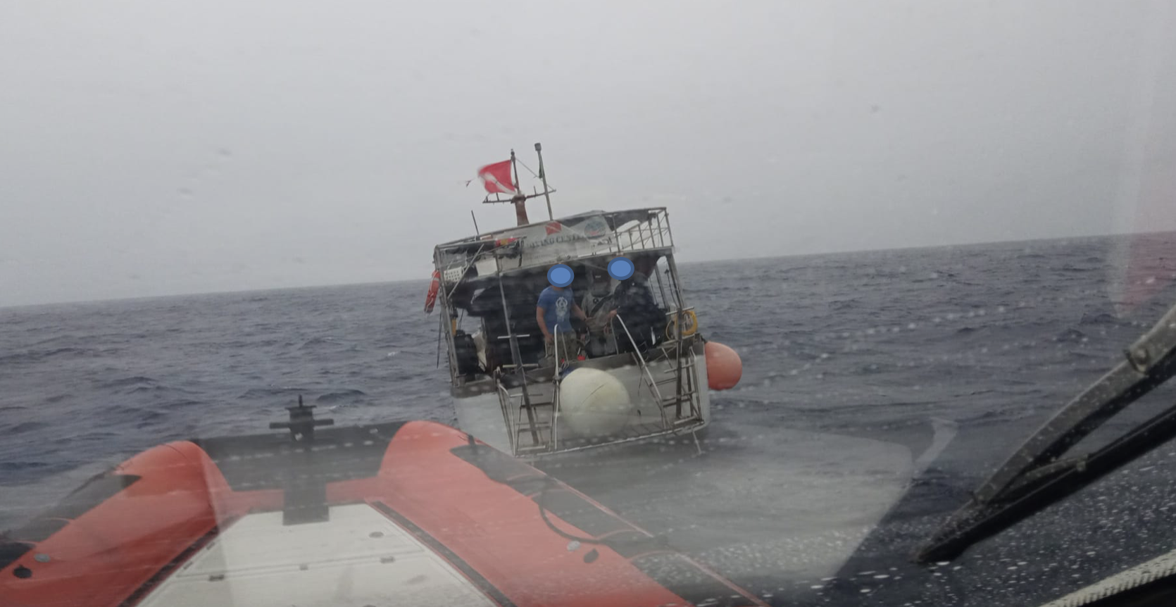 Alla deriva nel mare mosso delle Egadi, Guardia Costiera salva 14 persone