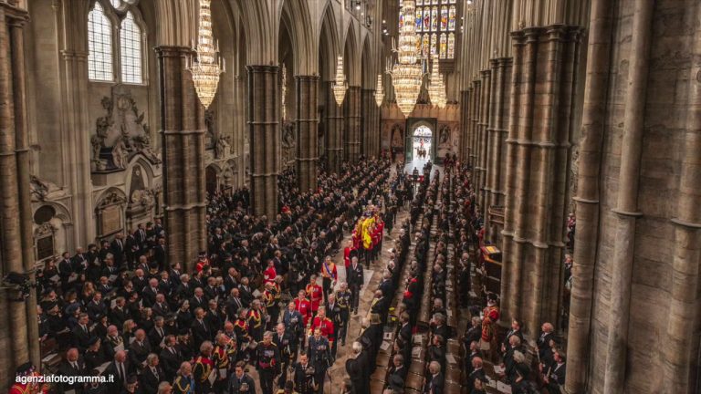 A Londra l’ultimo saluto alla regina Elisabetta