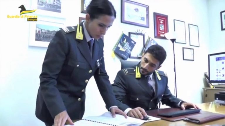 Finto appalto a Bologna per frodare Inps, 10 milioni di fatture false