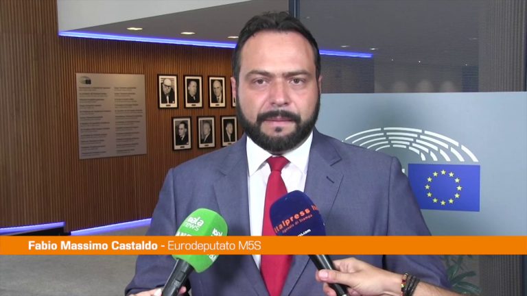 Energia, Castaldo “Sganciare prezzo elettricità da quello del gas”