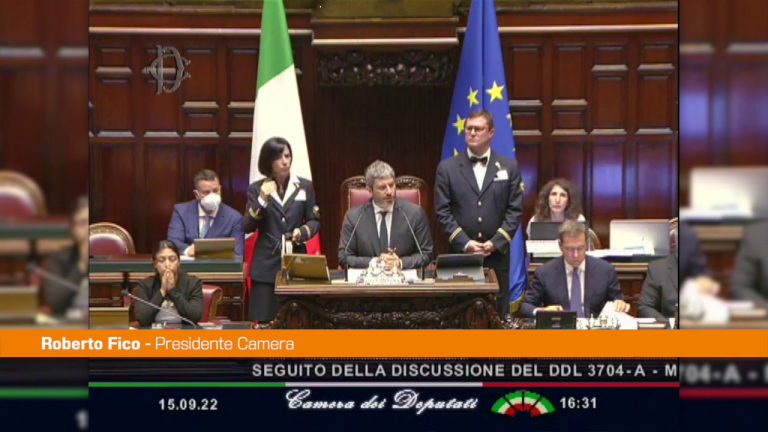 Camera, il saluto di Fico “Un onore presiedere l’Aula”