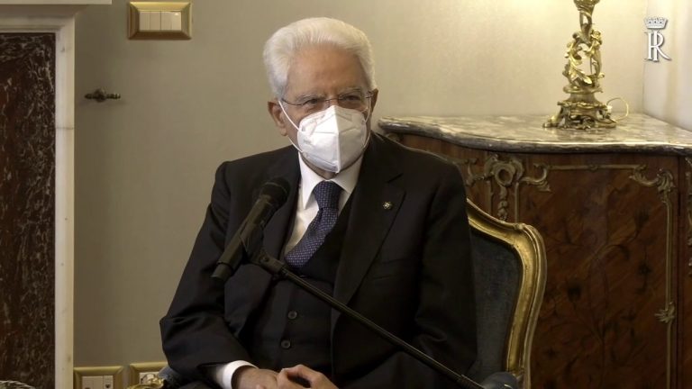 Mattarella alla consegna dei premi “Penna d’Oro”